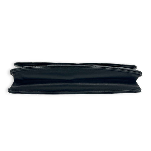 CC Wallet On Chain Black in Lambskin, Gold hardware