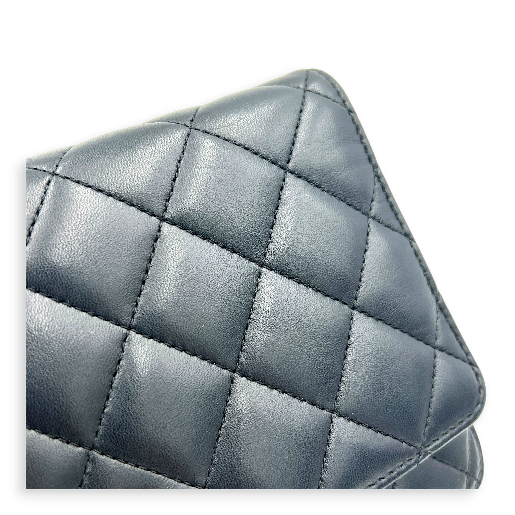 CC Wallet On Chain Black in Lambskin, Gold hardware