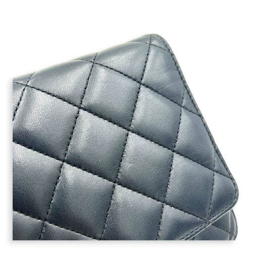 CC Wallet On Chain Black in Lambskin, Gold hardware