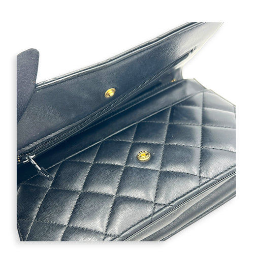 CC Wallet On Chain Black in Lambskin, Gold hardware