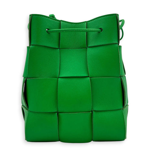 Intrecciato Bucket Bag Green in Calfskin