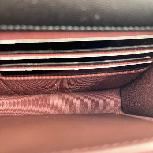 CC Wallet On Chain Black in Lambskin, Gold hardware