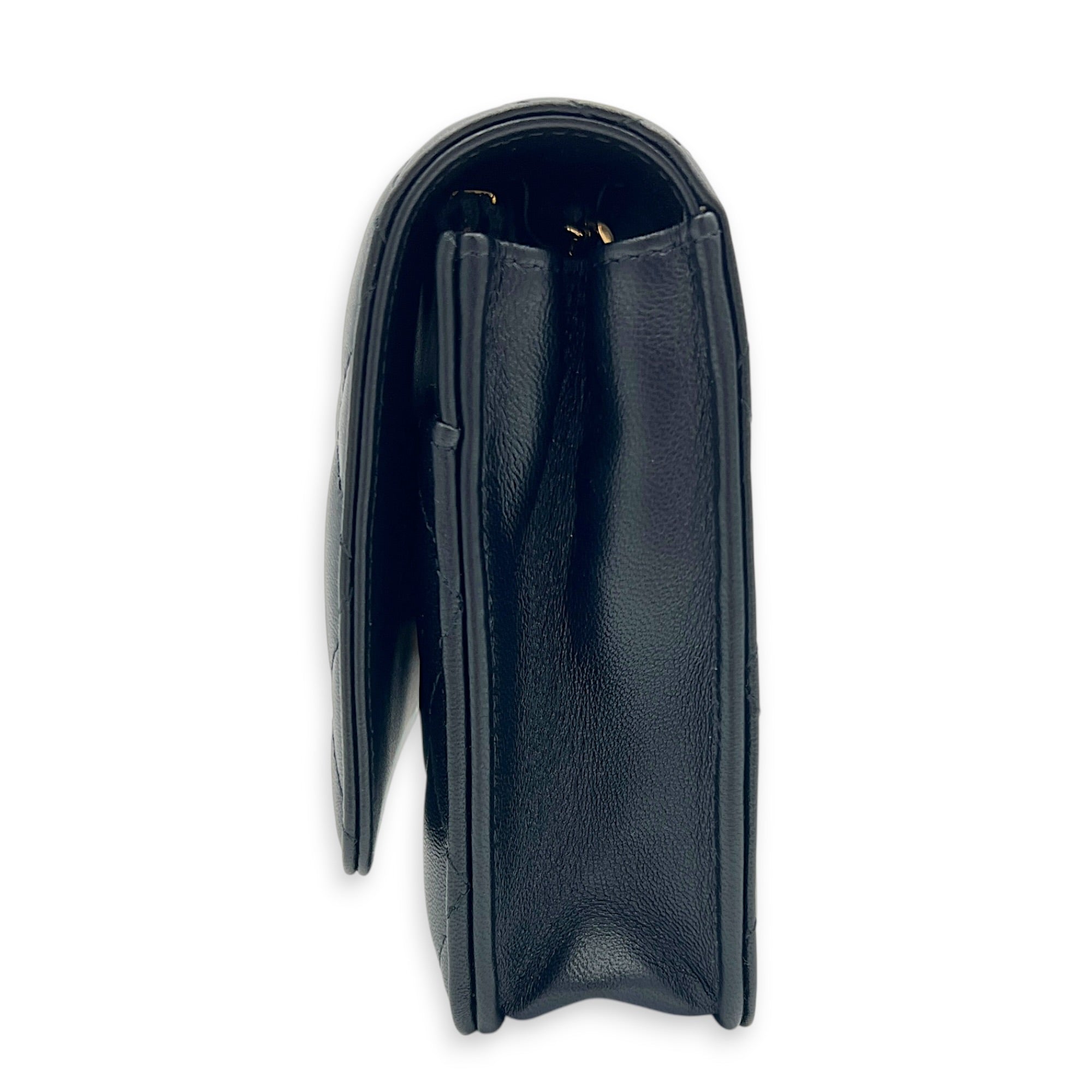 CC Wallet On Chain Black in Lambskin, Gold hardware