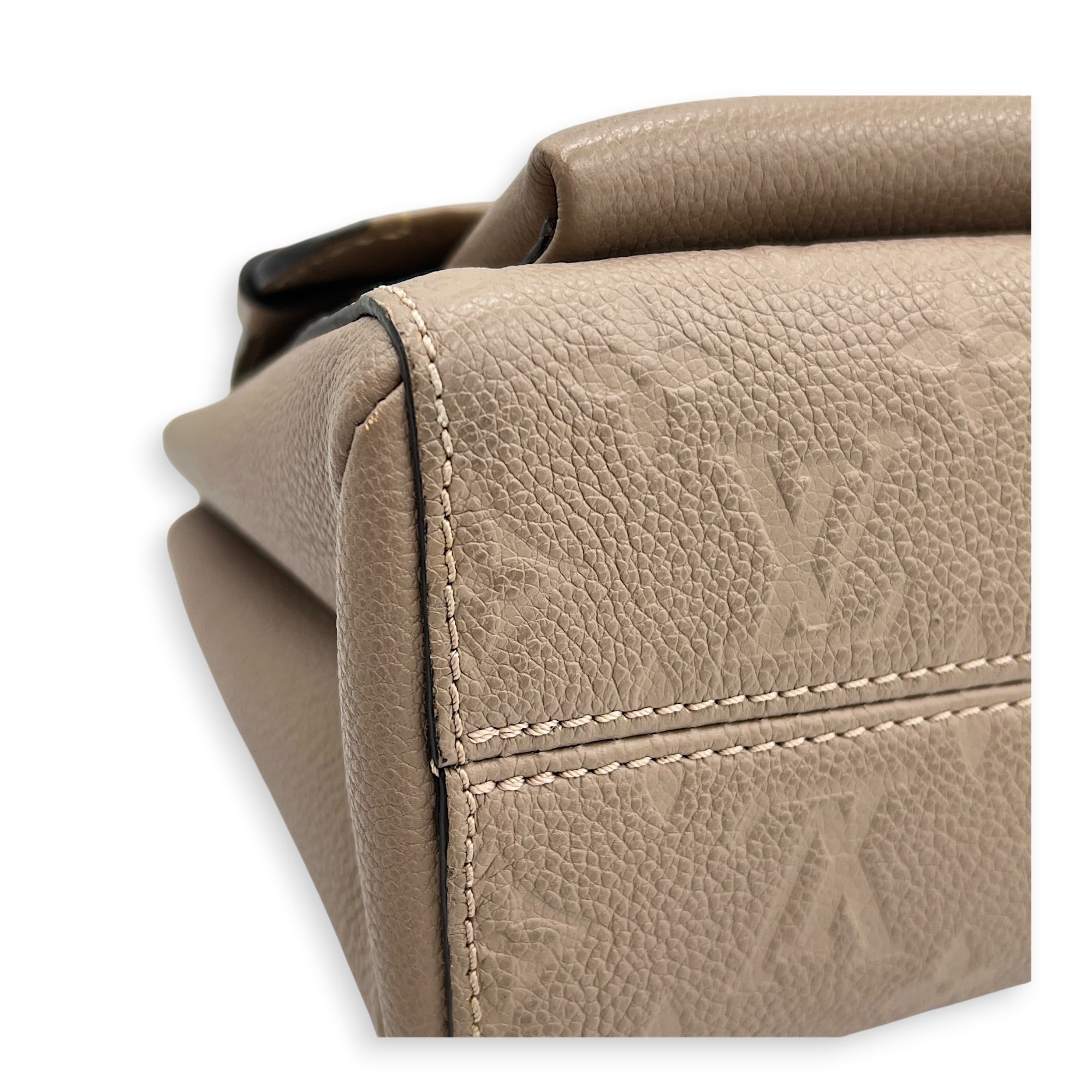 Vavin Shoulder Bag Beige in Empreinte Leather, Gold hardware