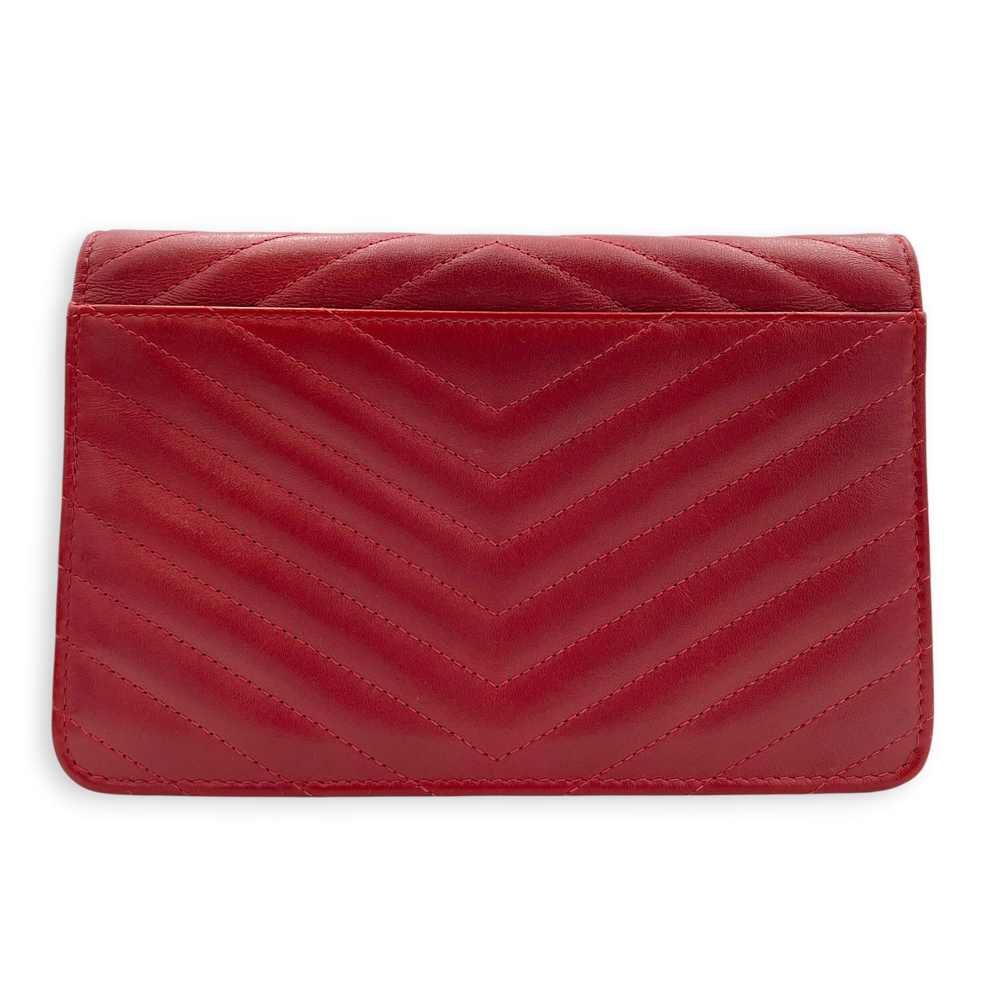 Chevron Statement Pink Wallet On Chain in Calfskin, Gold hardware