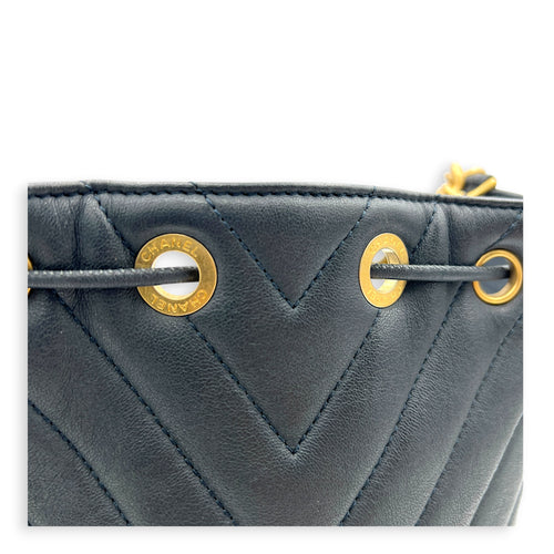 Paris-Cosmopolite Blue Bucket Bag in Calfskin, Gold hardware