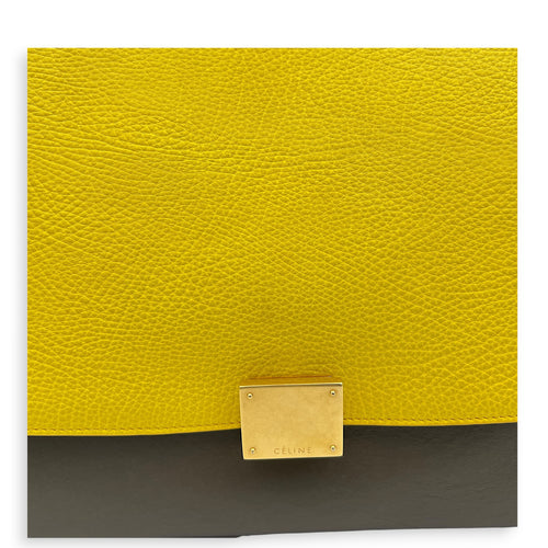 Trapeze Top Handle Bag Yellow in Calfskin, Gold hardware