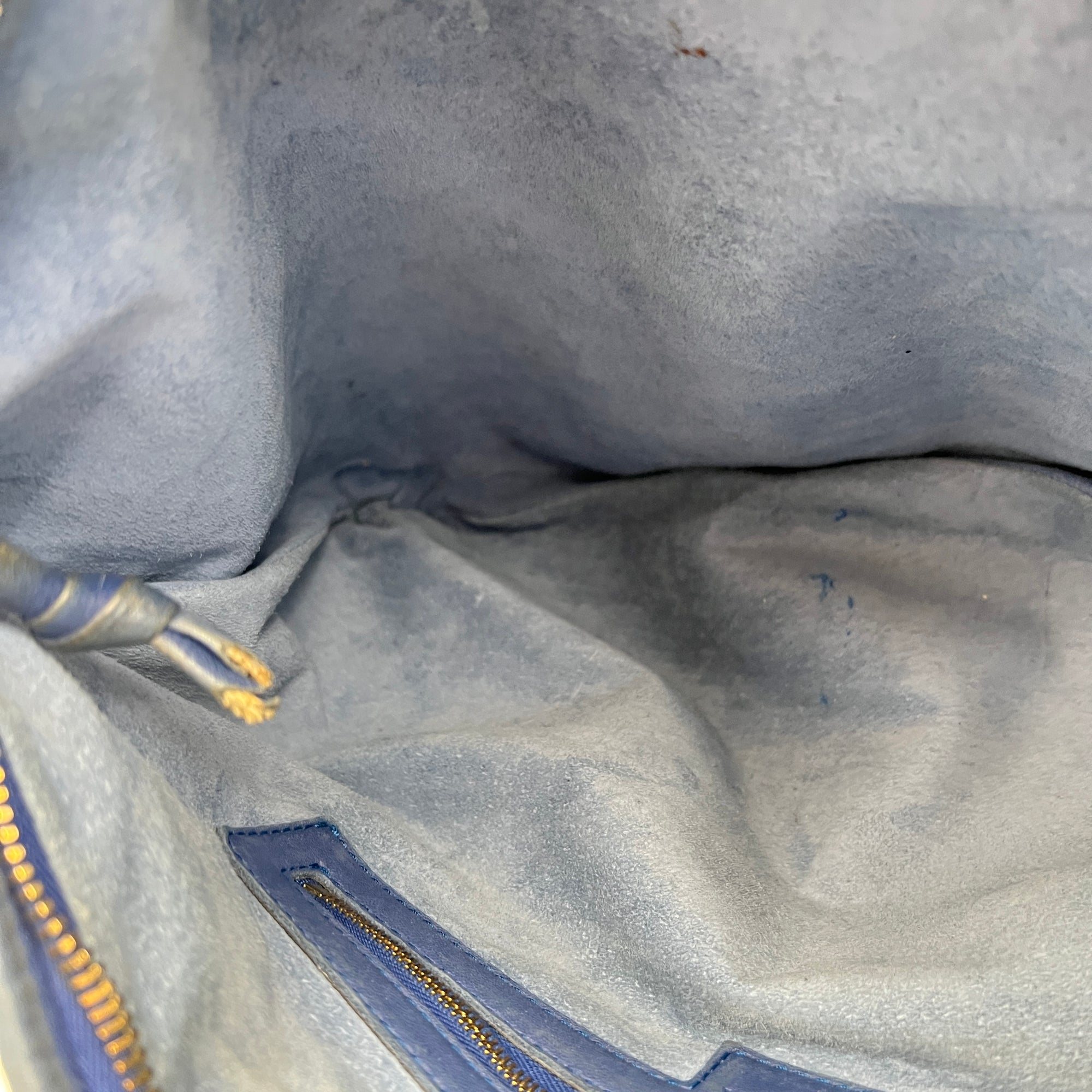 Intrecciato Hobo Blue Shoulder Bag in Lambskin, Gold hardware