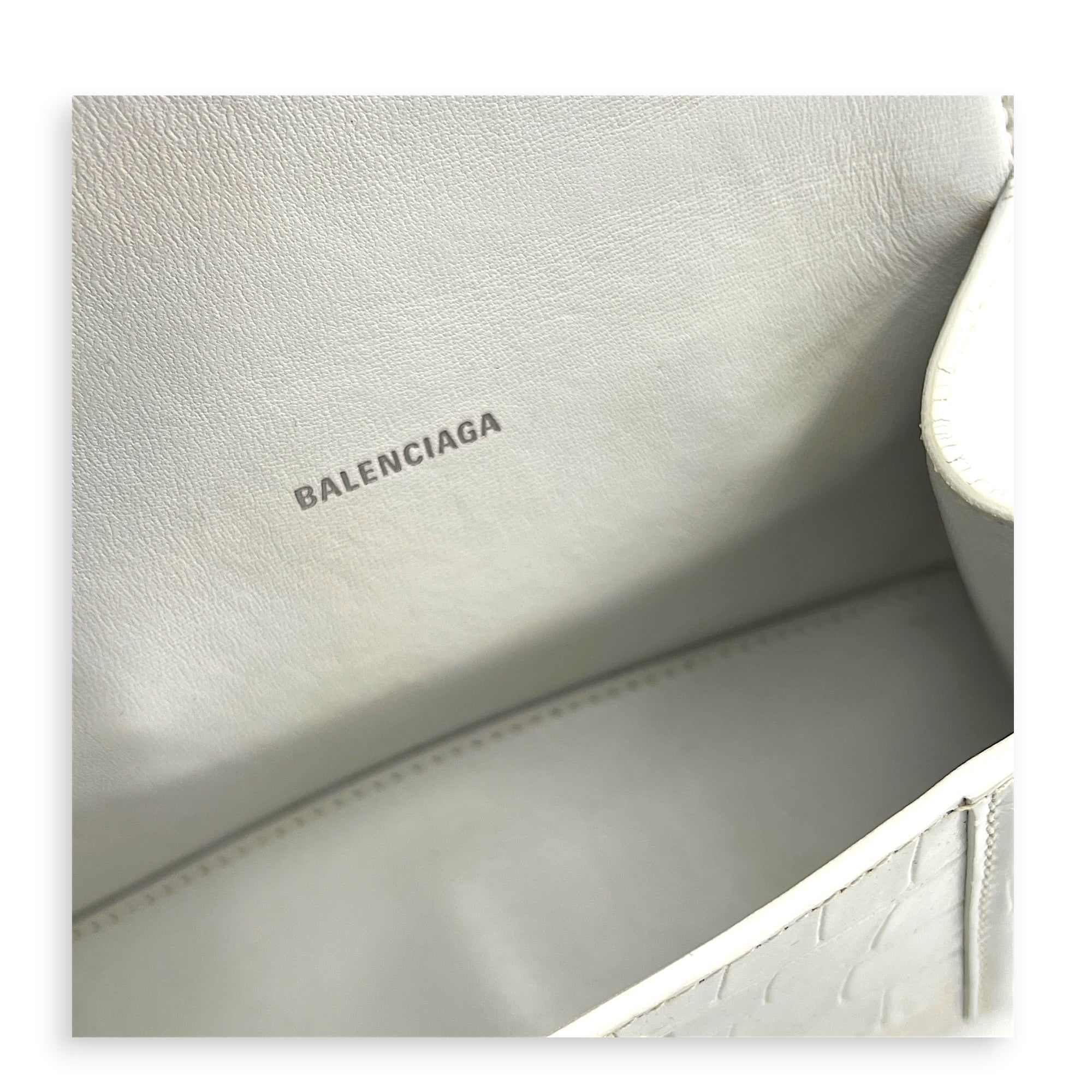 Hourglass Top Handle Bag White in Crocodile Embossed Calfskin, Silver hardware