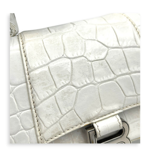 Hourglass Top Handle Bag White in Crocodile Embossed Calfskin, Silver hardware