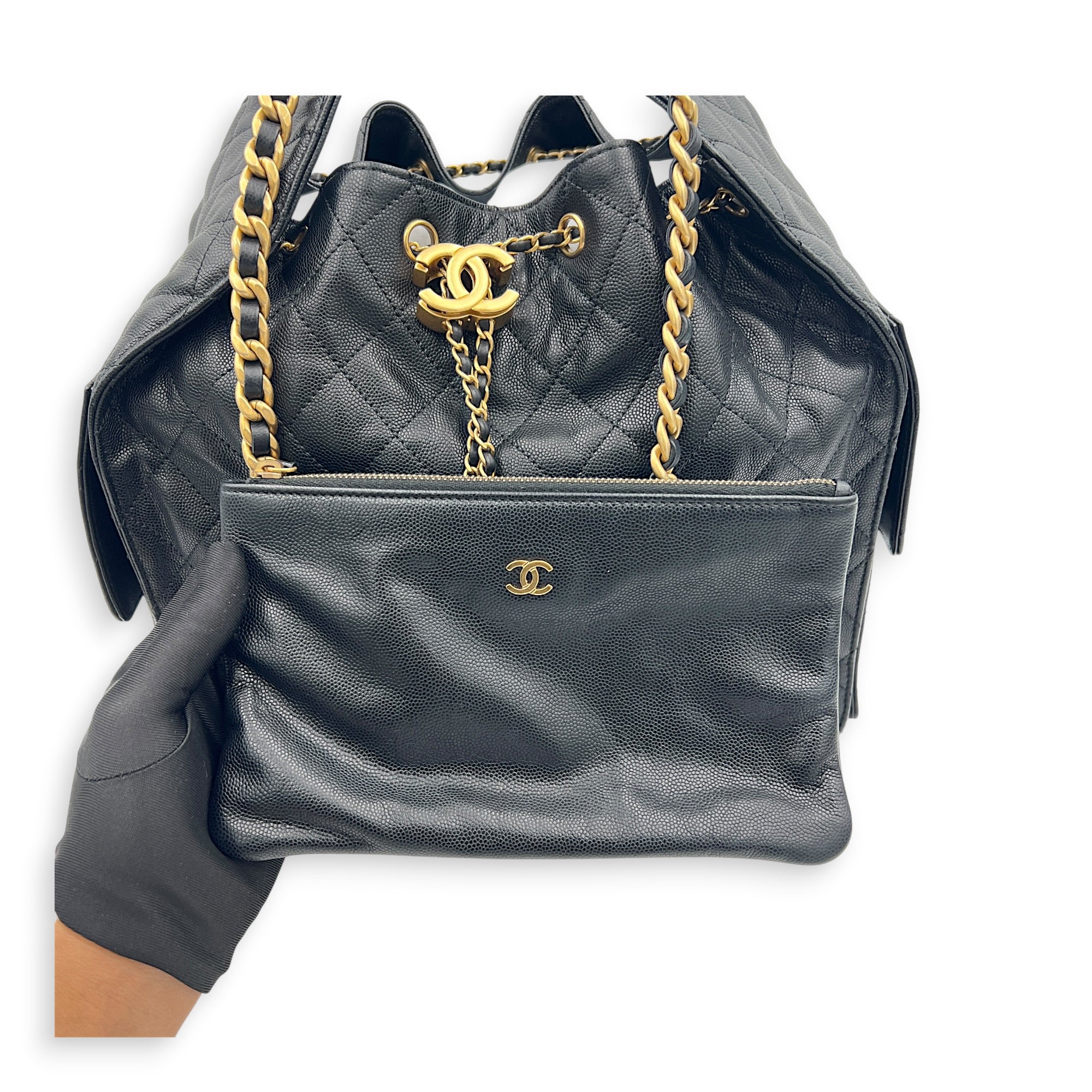 C25 Hobo Medium Black Shoulder Bag in Caviar Leather, Gold hardware