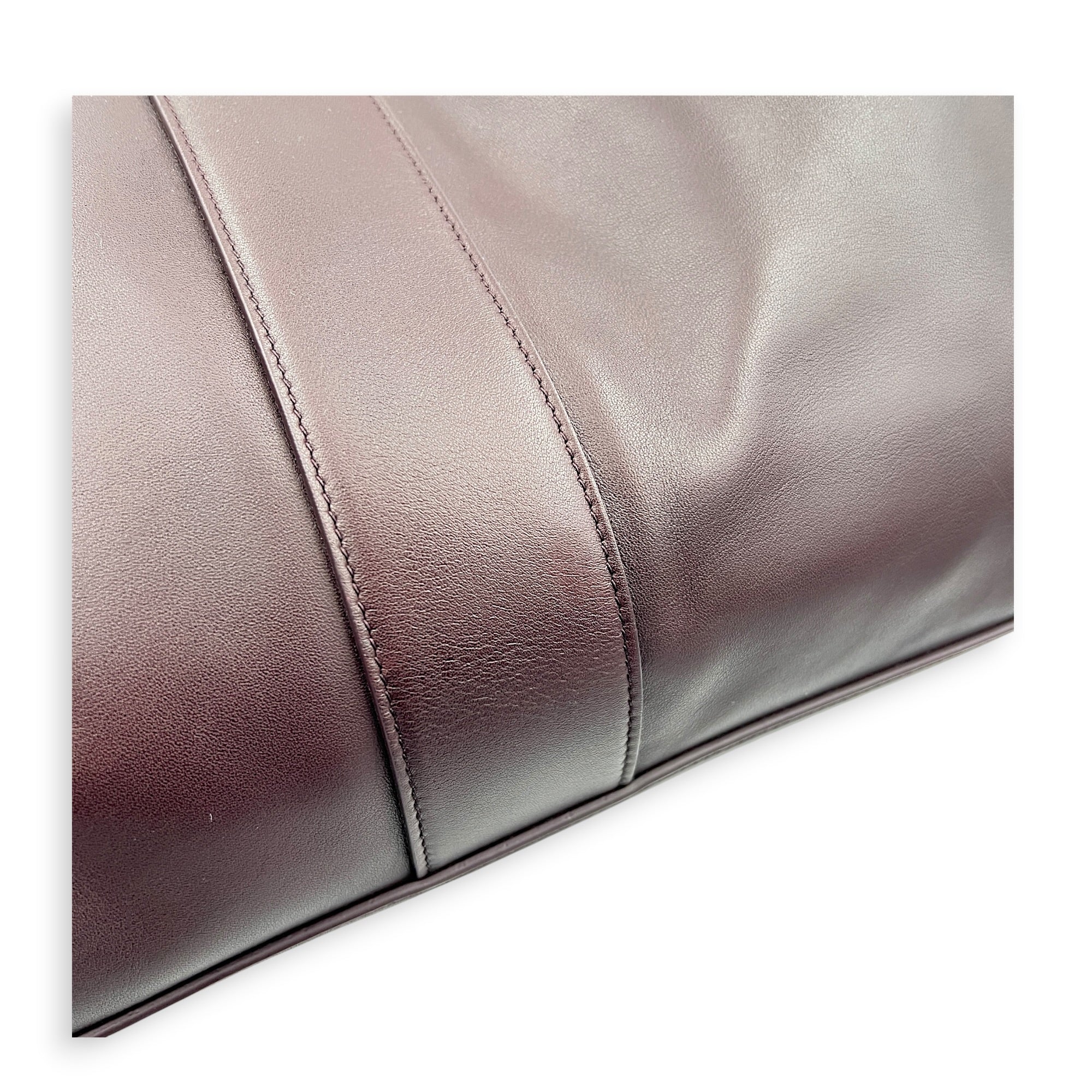 Y Tote Red Tote Bag in Calfskin, Gold hardware