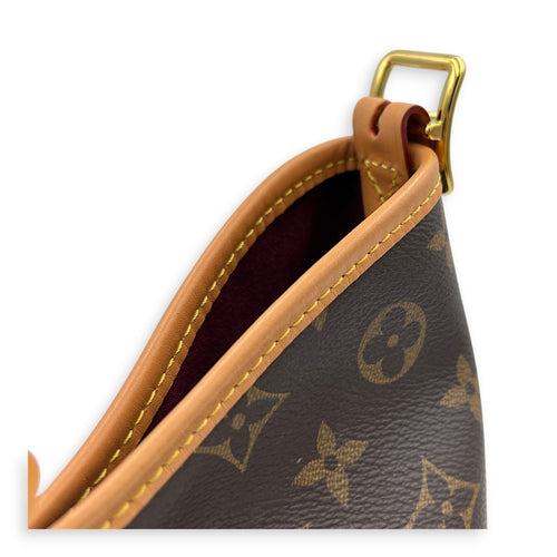 Carryall PM Brown Shoulder Bag in Monogram Coated Canvas, Gold hardware