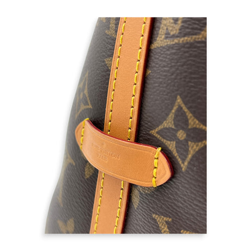 Carryall PM Brown Shoulder Bag in Monogram Coated Canvas, Gold hardware
