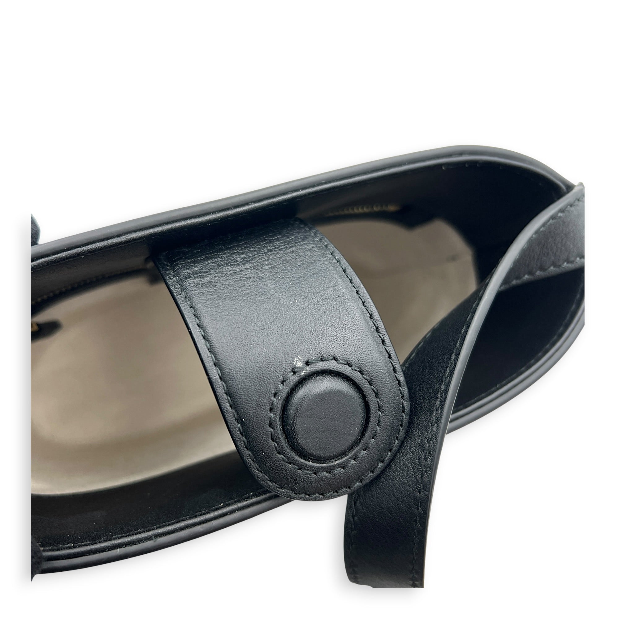 Double G Arli Crossbody Bag Black in Calfskin, Gold hardware