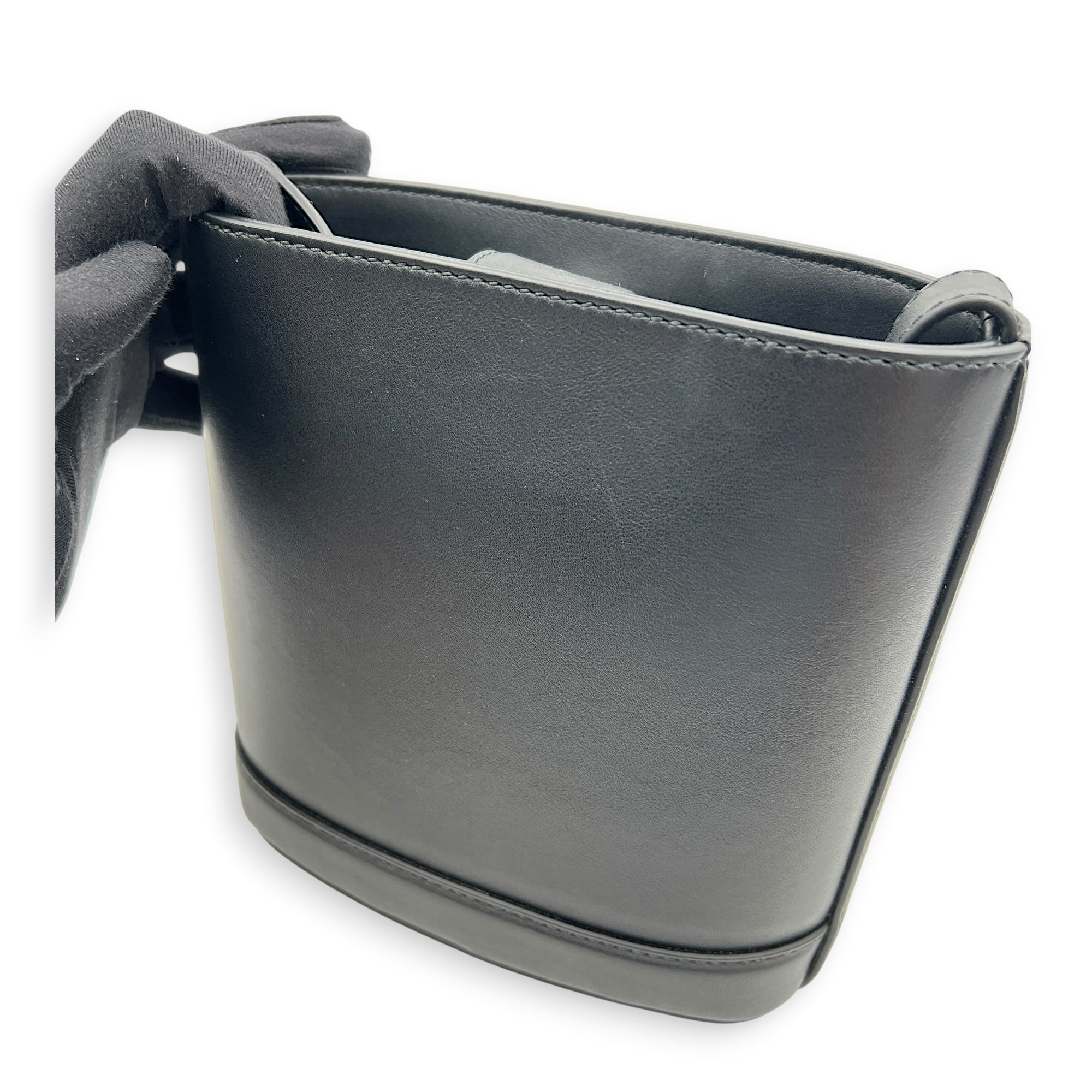 Double G Arli Crossbody Bag Black in Calfskin, Gold hardware