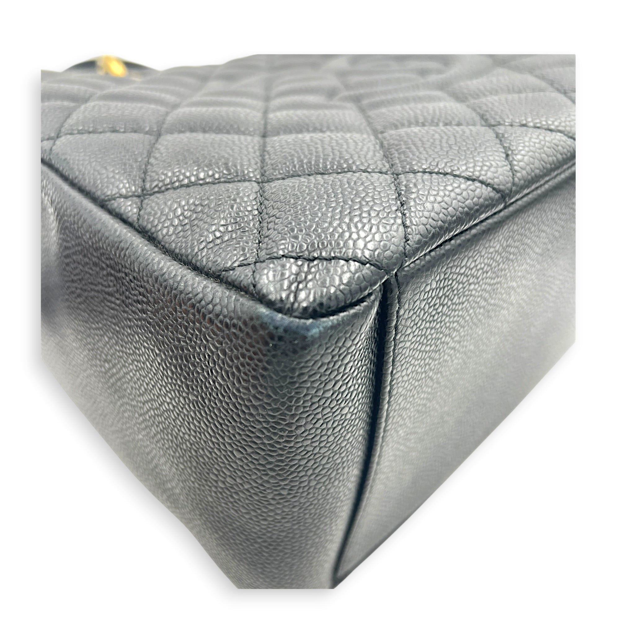 GST Shoulder Bag Black in Caviar Leather, Gold hardware