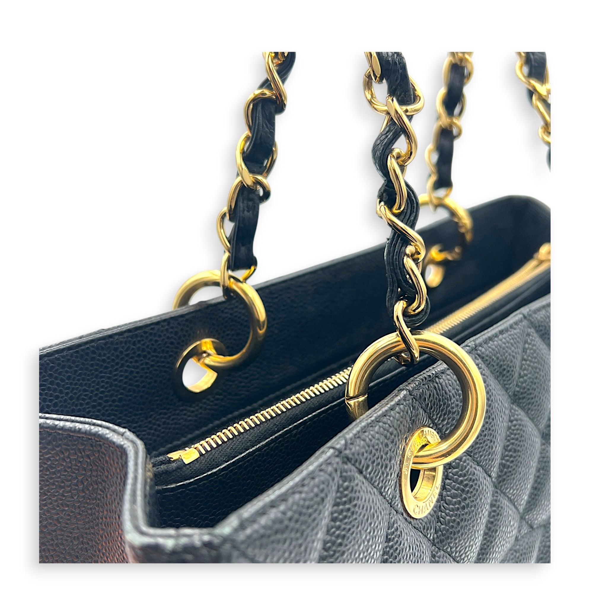 GST Shoulder Bag Black in Caviar Leather, Gold hardware