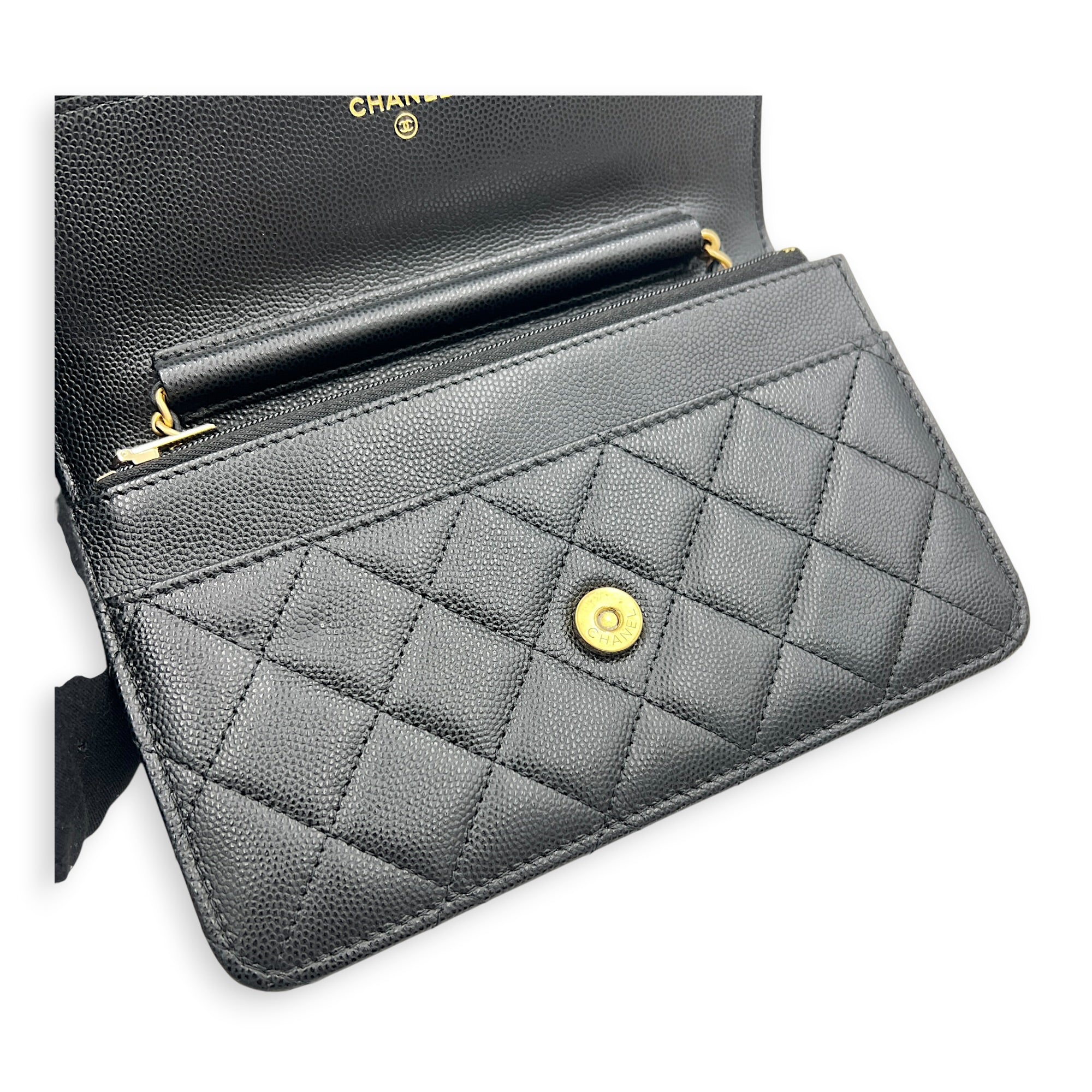 CC Wallet On Chain Black in Caviar Leather, Gold hardware