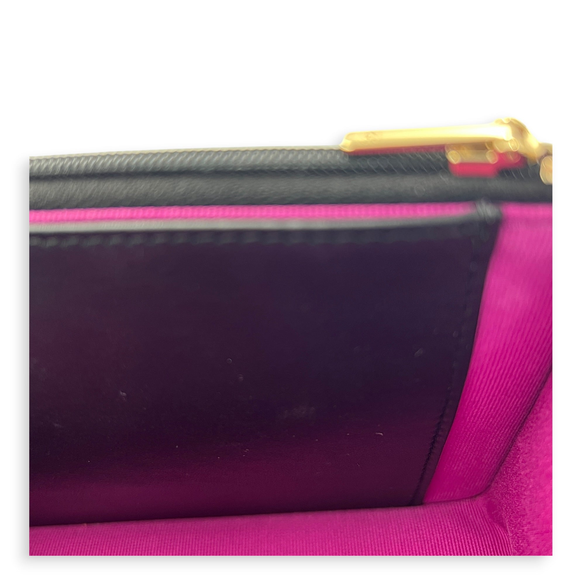 CC Wallet On Chain Black in Caviar Leather, Gold hardware