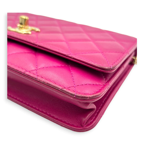 CC Trendy Pink Wallet On Chain in Lambskin, Gold hardware
