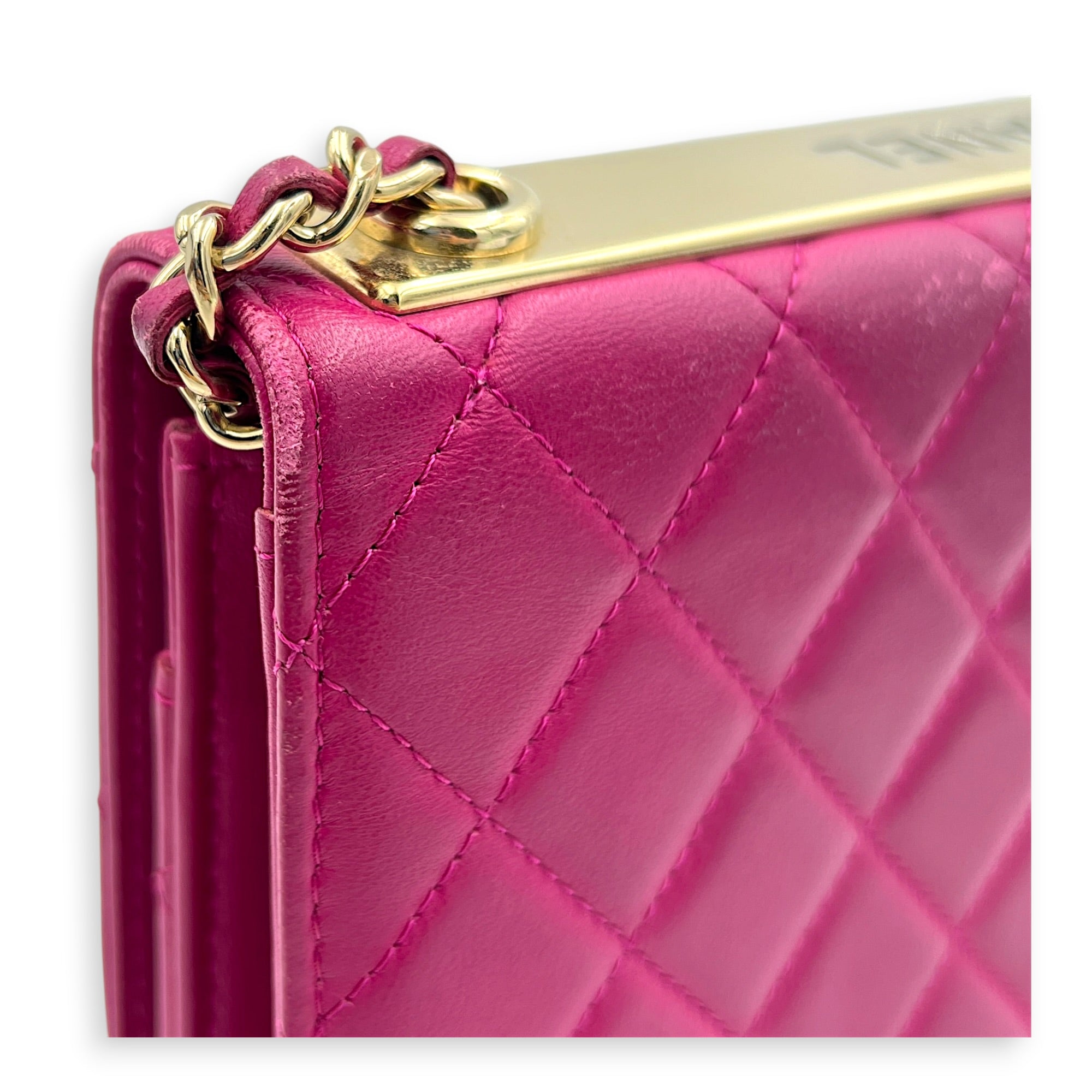 CC Trendy Pink Wallet On Chain in Lambskin, Gold hardware