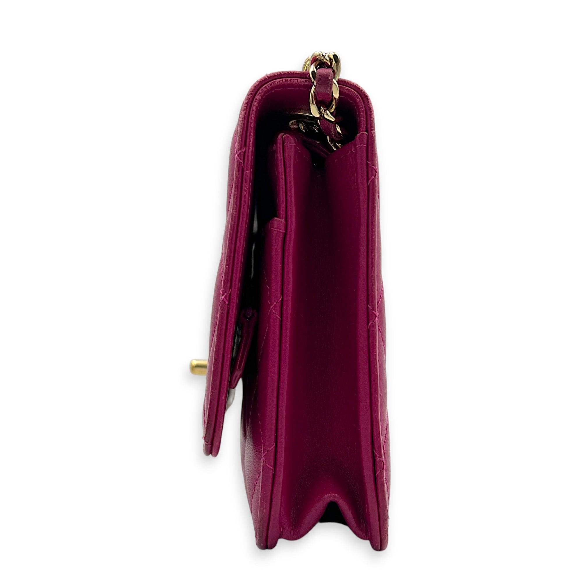 CC Trendy Pink Wallet On Chain in Lambskin, Gold hardware
