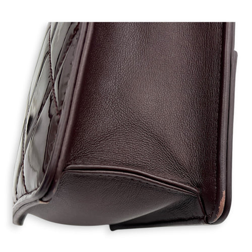 23A Top Handle Bag Brown in Patent Leather, Gold hardware