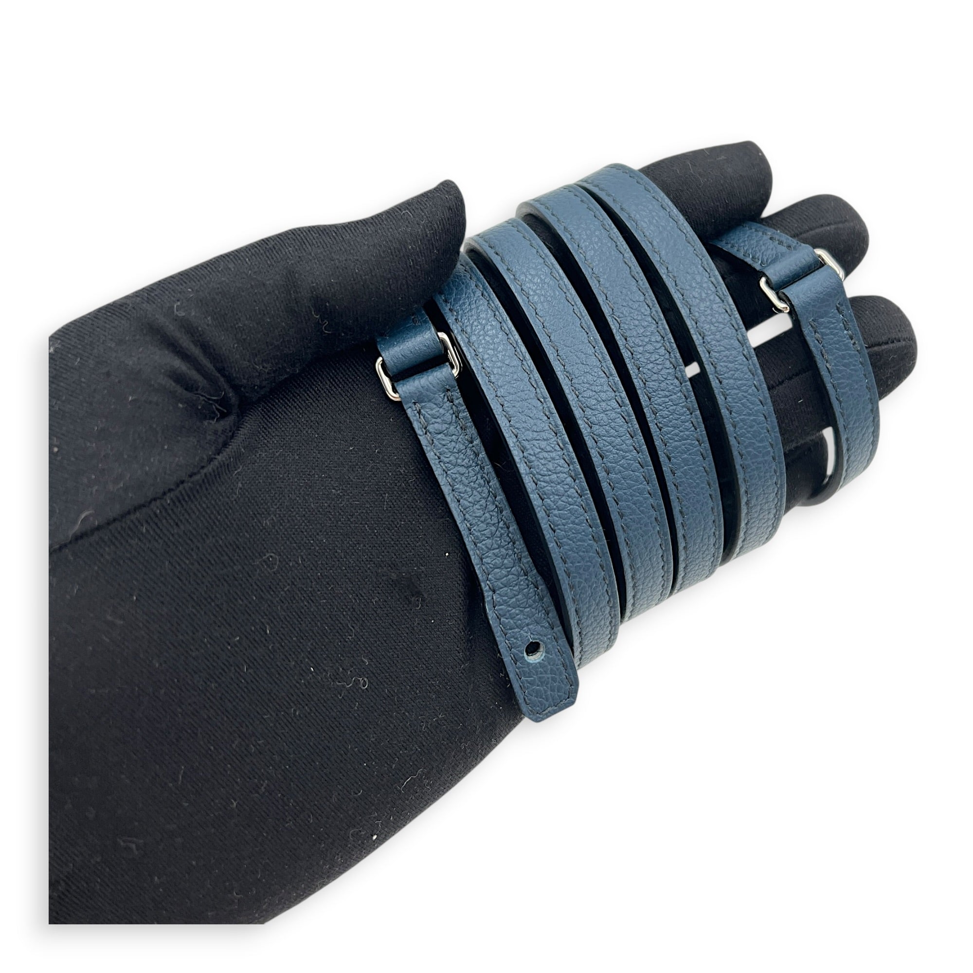 Kelly To Go Bleu de Prusse Wallet in Epsom, Palladium hardware