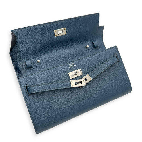 Kelly To Go Bleu de Prusse Wallet in Epsom, Palladium hardware