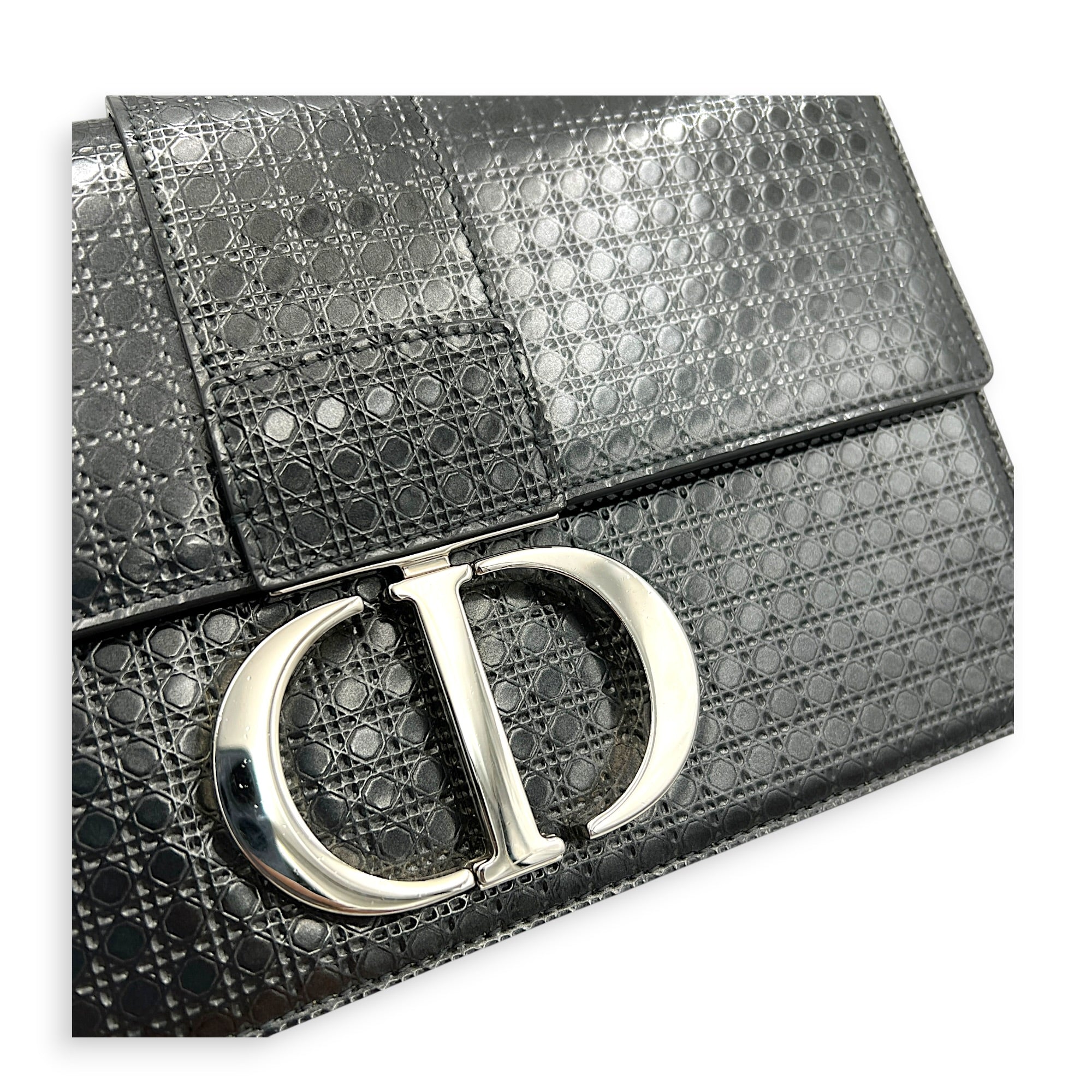 30 Montaigne Shoulder Bag Medium Black in Patent Leather, Silver hardware