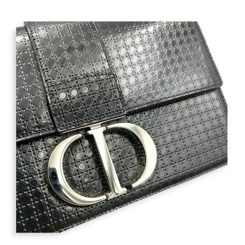 30 Montaigne Shoulder Bag Medium Black in Patent Leather, Silver hardware