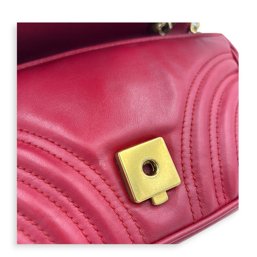 GG Marmont Shoulder Bag Small Hibiscus Red in Lambskin, Gold hardware