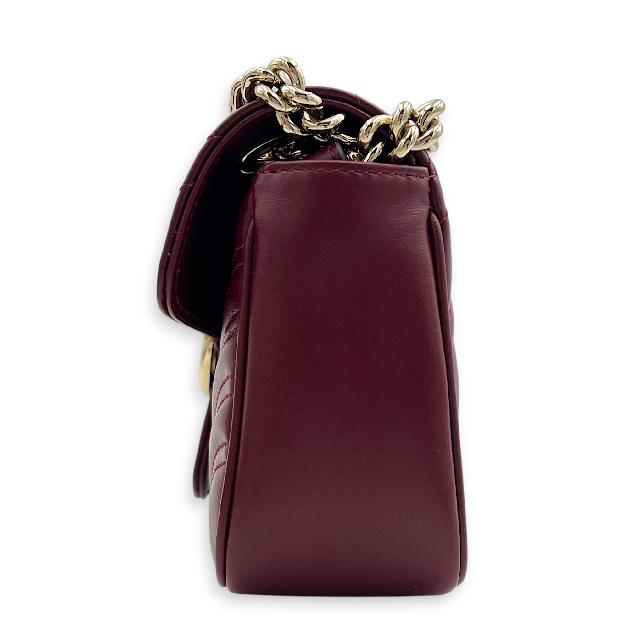 GG Marmont Shoulder Bag Small Hibiscus Red in Calfskin, Gold hardware