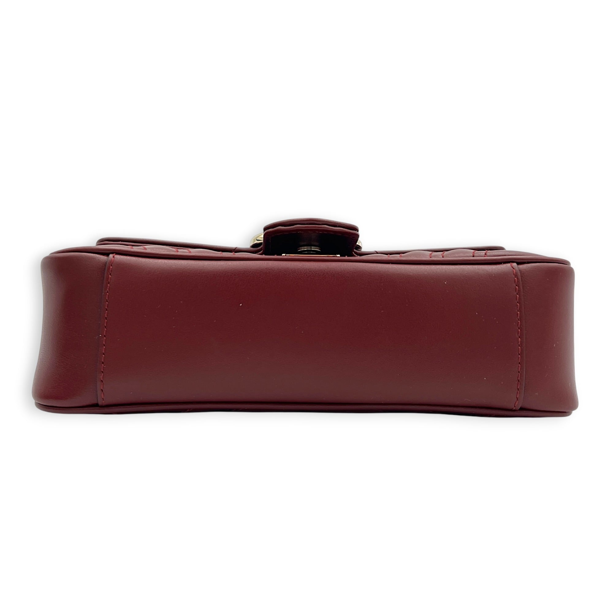 GG Marmont Shoulder Bag Small Hibiscus Red in Calfskin, Gold hardware
