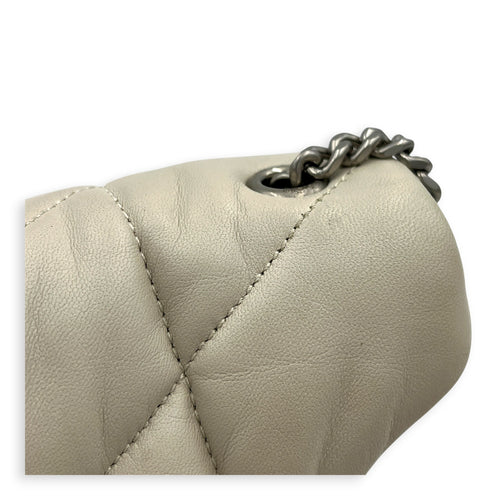 Loulou Crème Vintage Shoulder Bag in Lambskin, Silver hardware