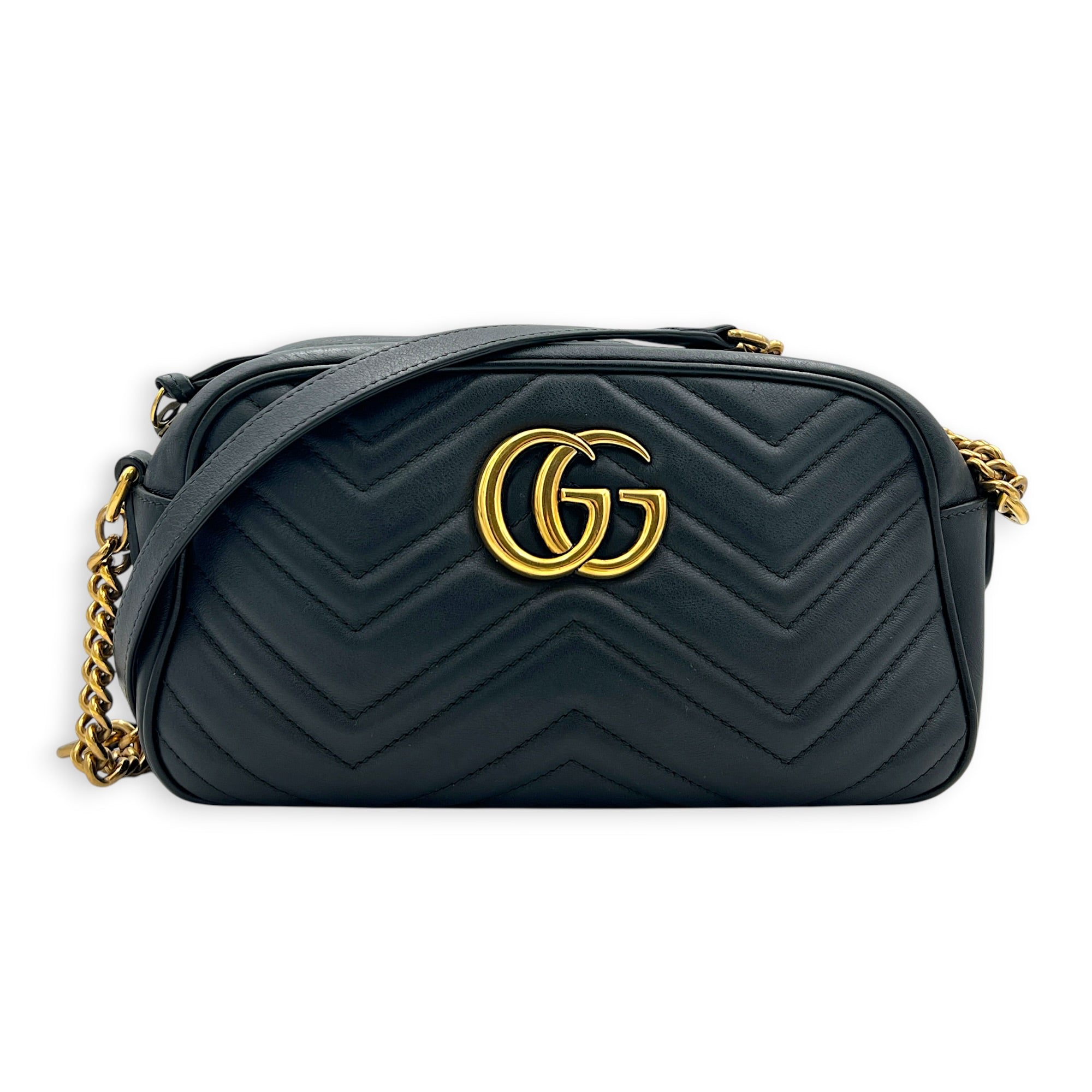 GG Marmont Shoulder Bag Small Black in Calfskin, Gold hardware