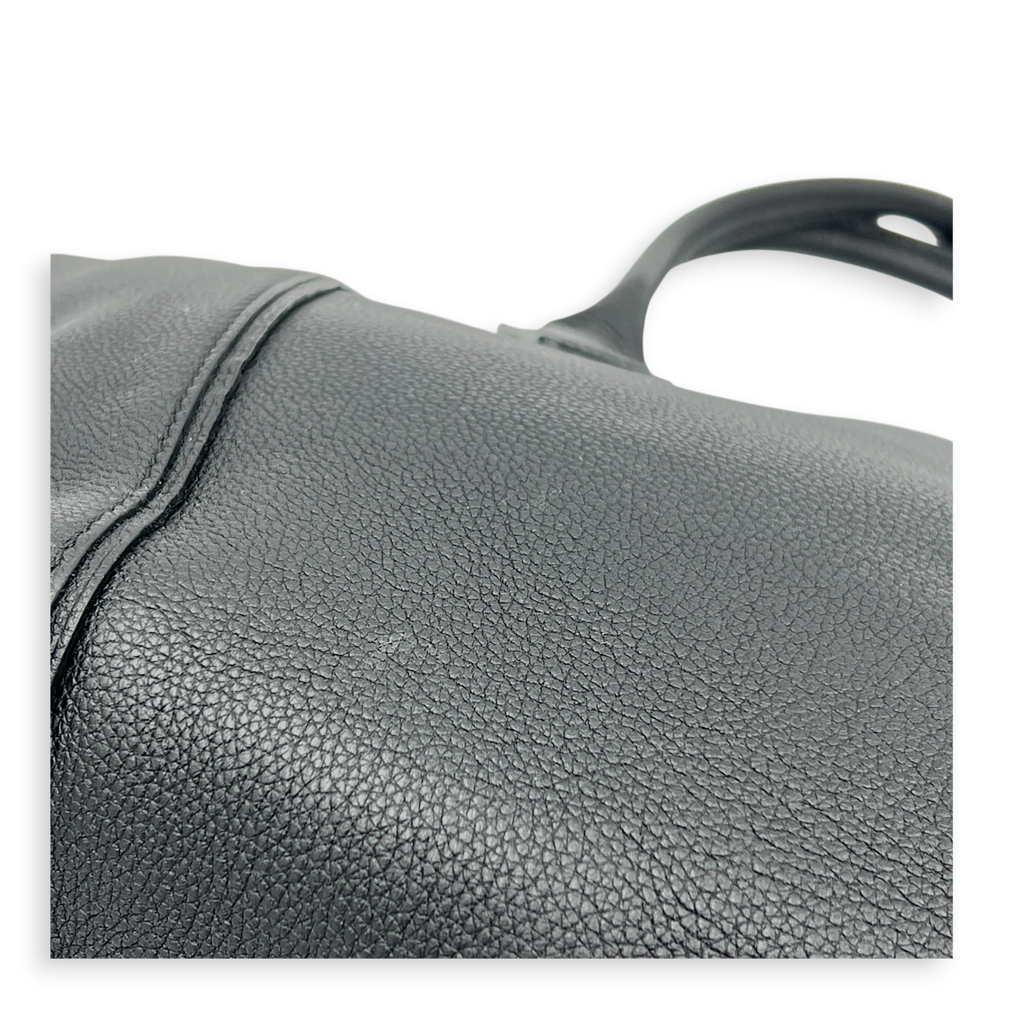 Lockit Top Handle Bag MM Noir in Taurillon Leather, Silver hardware