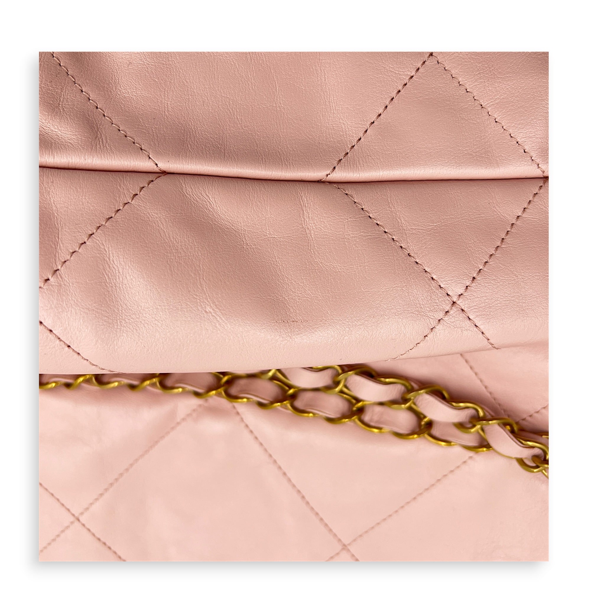 22 Tote Shoulder Bag Light Pink in Calfskin, Gold hardware