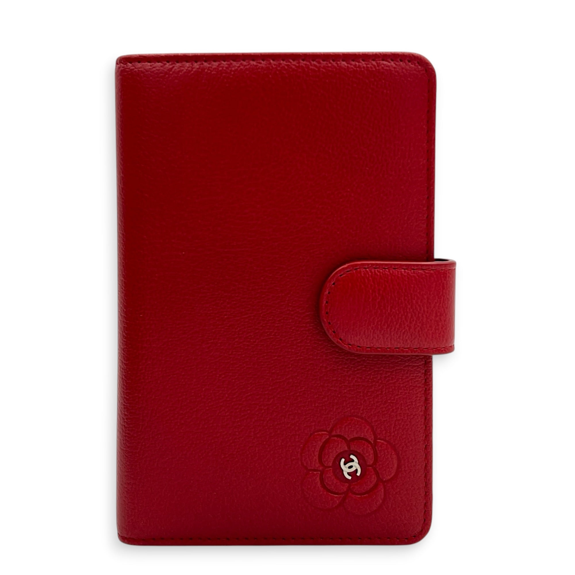 Camelia Wallet Red in Calfskin, Silver hardware