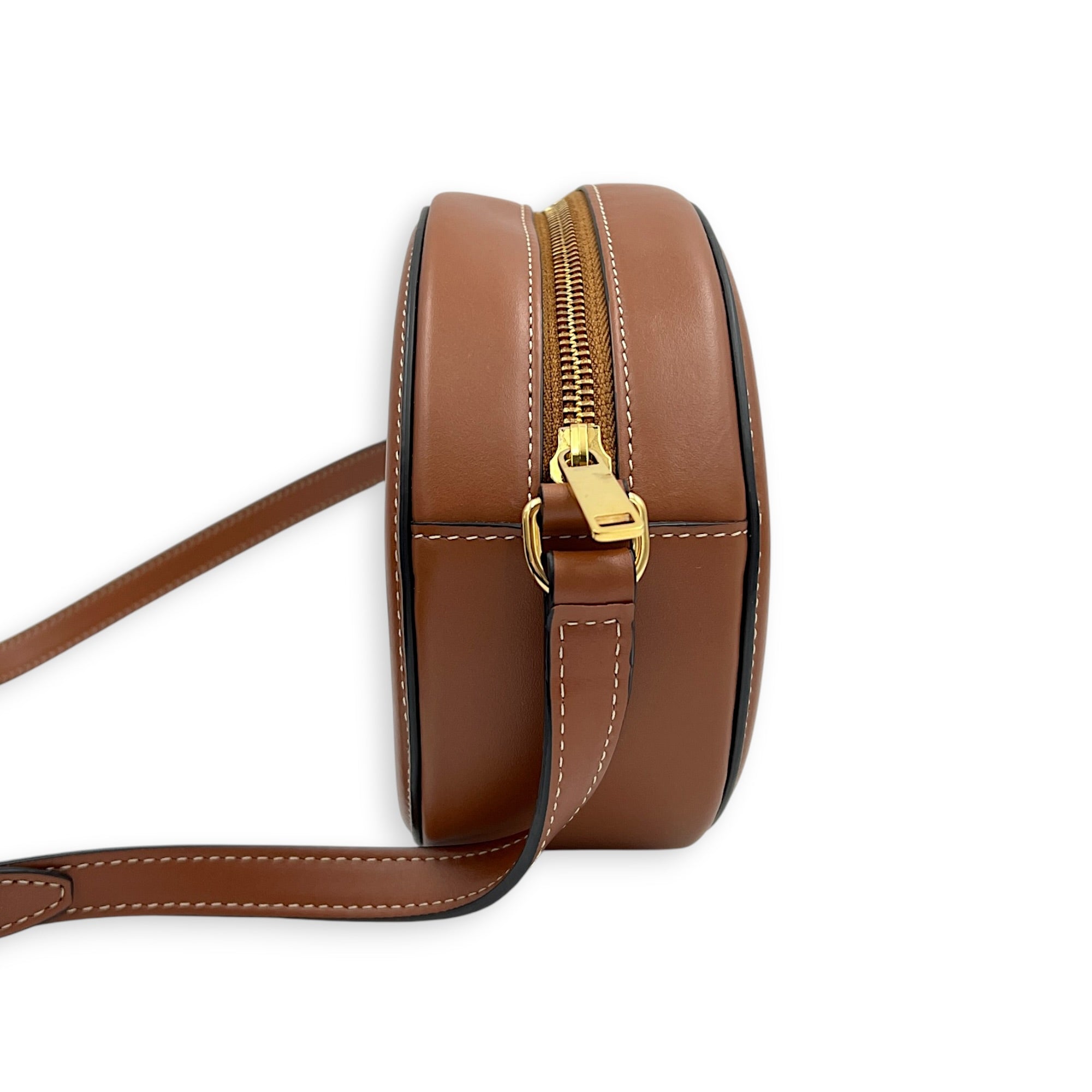 Round CC Crossbody Bag Tan in Calfskin, Gold hardware