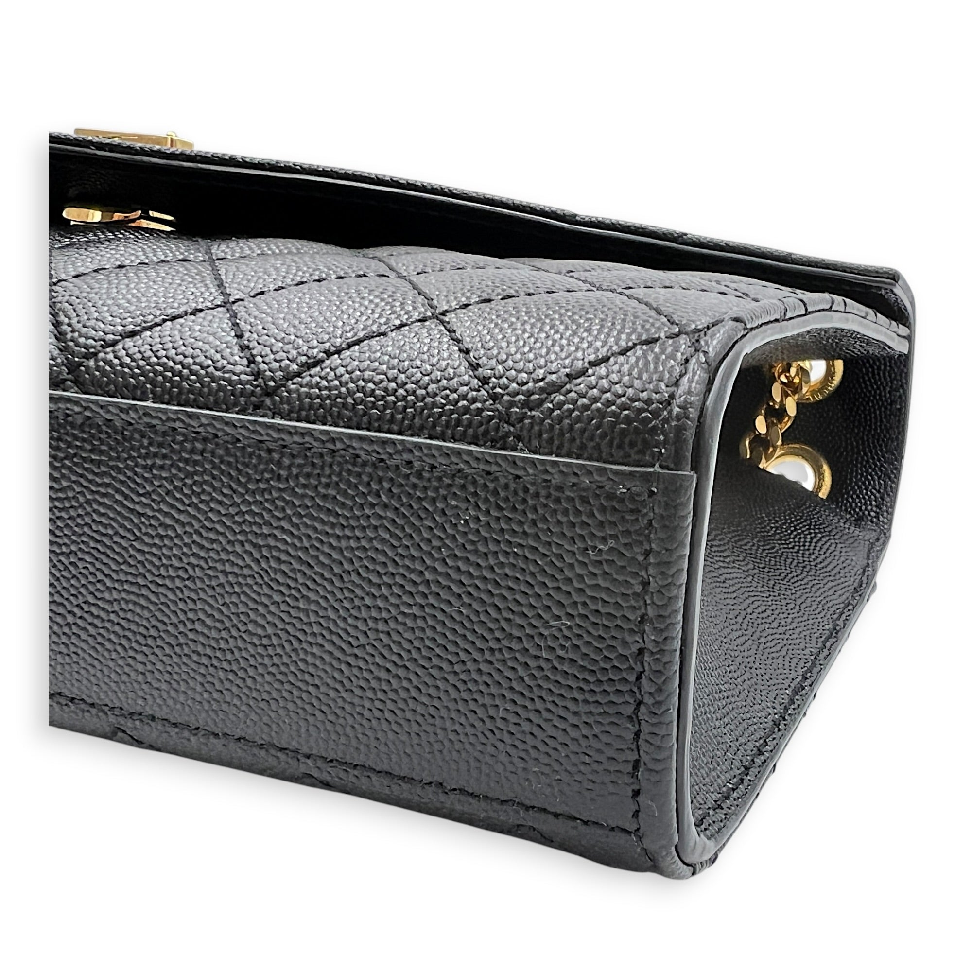 Envelope Shoulder Bag Medium Black in Caviar Leather, Gold hardware