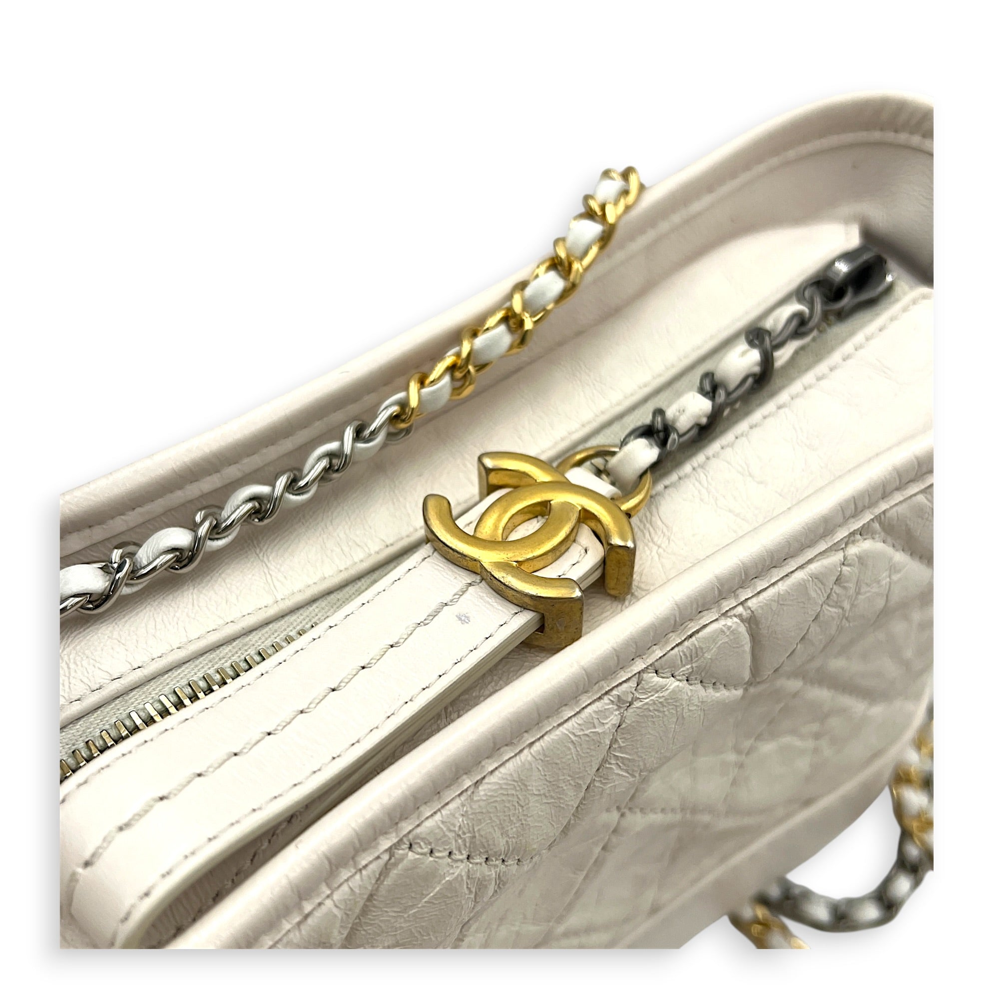 Gabrielle Shoulder Bag Small White in Calfskin, Mixed hardware