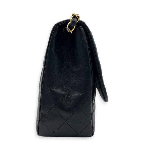 Classic Double Flap Shoulder Bag Jumbo Black in Lambskin, Gold hardware