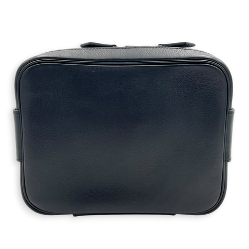 Etriviere Noir Messenger in Evergrain Calfskin, Palladium hardware