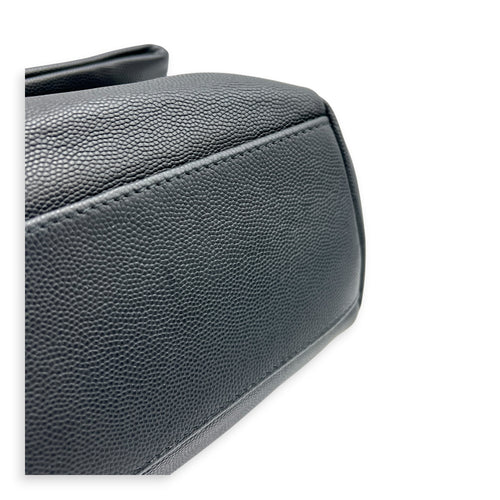 Hollywood Shoulder Bag Black in Calfskin, Monochrome hardware