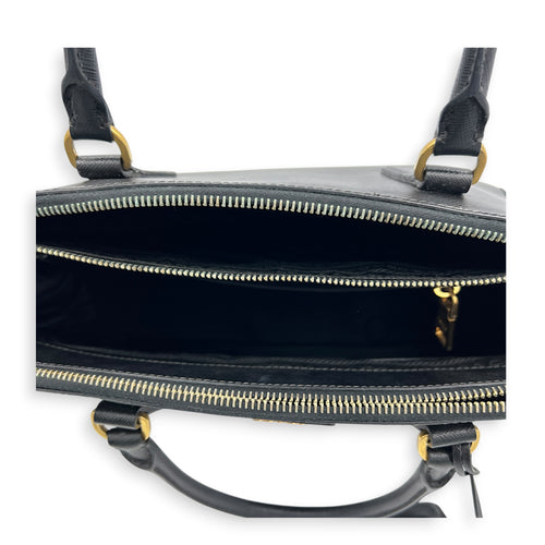 Galleria Top Handle Bag Large Nero in Saffiano Leather, Gold hardware