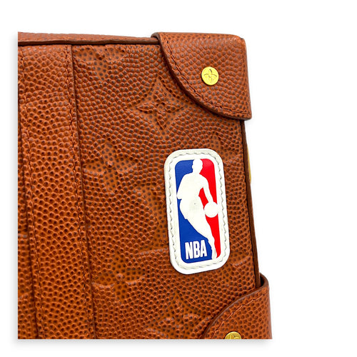 X NBA  Crossbody Bag Caramel / Basketball Brown in Taurillon Leather, Gold hardware