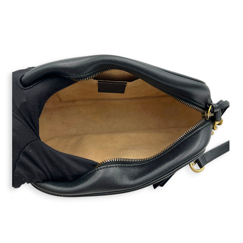 GG Marmont Shoulder Bag Small Black in Calfskin, Gold hardware