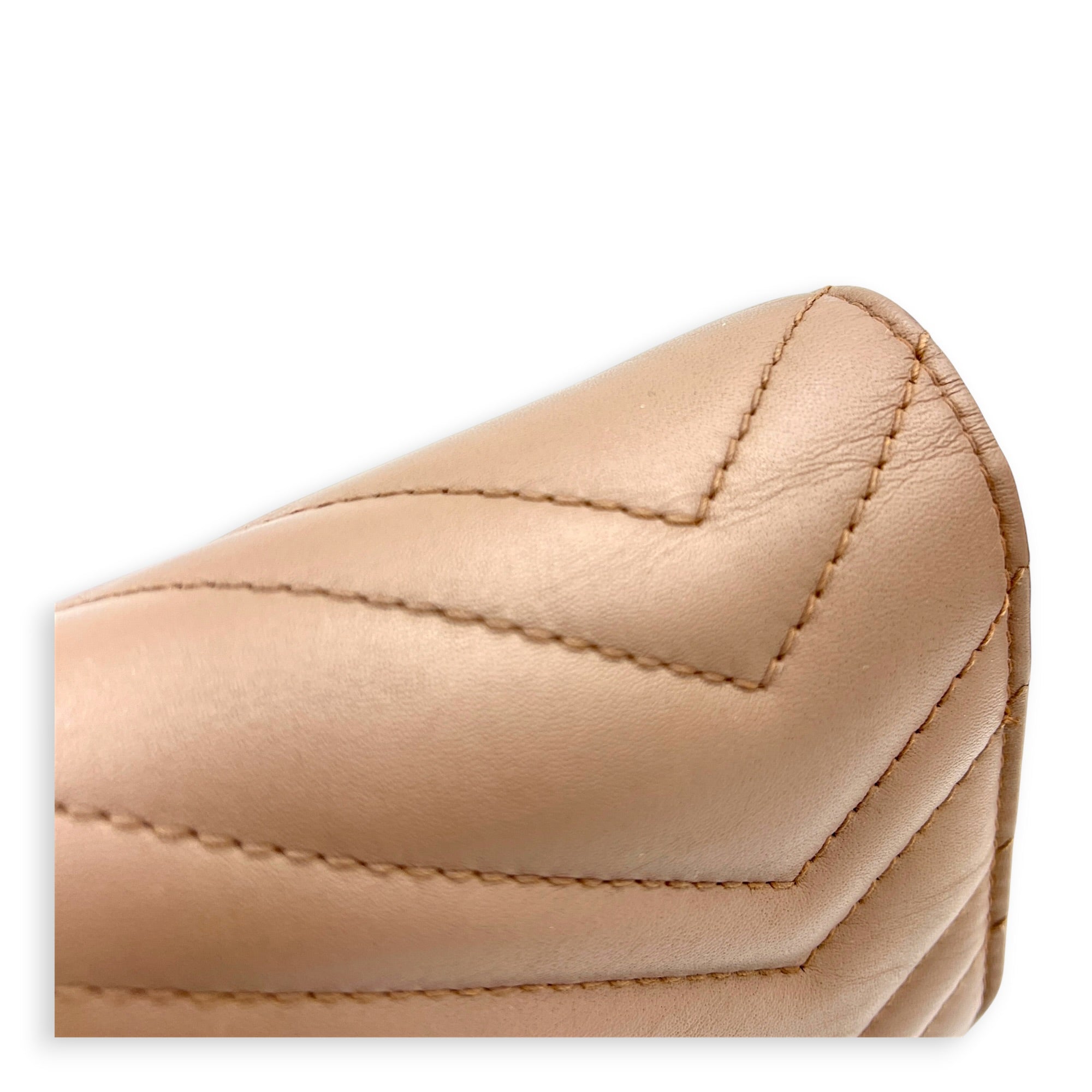GG Marmont Wallet On Chain Pink in Calfskin, Gold hardware